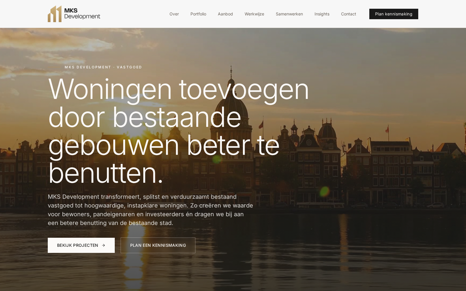 Homepage van MKS Development met de kop 'Woningen toevoegen door bestaande gebouwen beter te benutten'